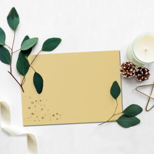 100x Weihnachts-Briefumschläge - DIN C6 - mit Gold-Metallic geprägtem Sternenregen -Farbe: Karamell (Braun) - Nassklebung, 120 g/m² - 114 x 162 mm