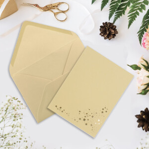 50x Faltkarten DIN A6 im Set mit Umschlägen DIN C6 mit Einlege Papier - Farbe: Karamell (Braun) mit geprägten Gold Metallic Sternen (glänzend) - Ideal für Weihnachtskarten