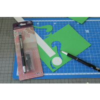 Artoz Stiftmesser, schwarz - Bastelmesser mit 3 Ersatzklingen im Kugelschreiber Format - ideal für Papierbasteln und Modellbau