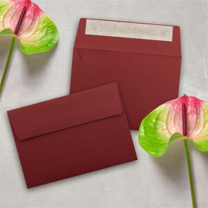 50x Briefumschläge Dunkel-Rot DIN C6 Format 11,4 x 16,2 cm - Haftklebung - Kuverts ohne Fenster - Weihnachten, Grußkarten & Einladungen - Für A6 & A4 Papier