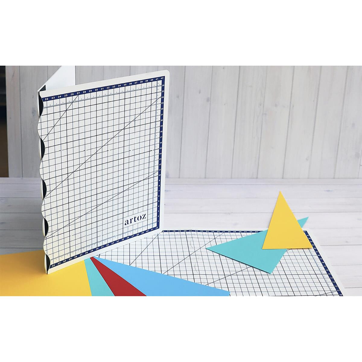 Tapis De Découpe Pliable A3 (se Plie En A4) - Avec Grille Et Angles Imprimés - Surface Antidérapante Et Auto-cicatrisante - Pour Modélisme, Scrapbooking, Bricolage